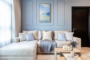 Trophy - Marina Urban Serenity Suite